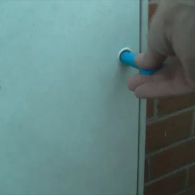 Chìa khóa hình tam giác cho tủ điện/gas dài