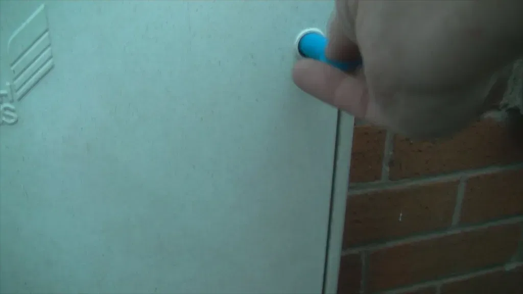 Chìa khóa hình tam giác cho tủ điện/gas dài - Image 10