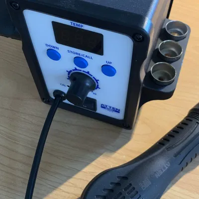 Giá đỡ vòi cho máy hàn khí nóng Atten 858D+