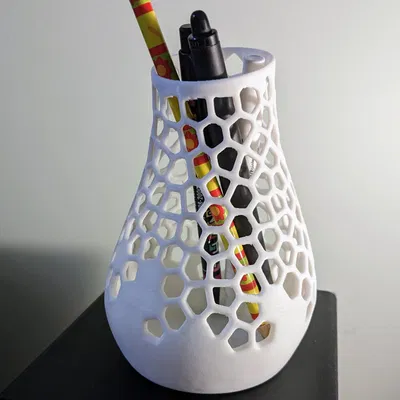 Đồ đựng bút lưới họa tiết phong cách hiện đại