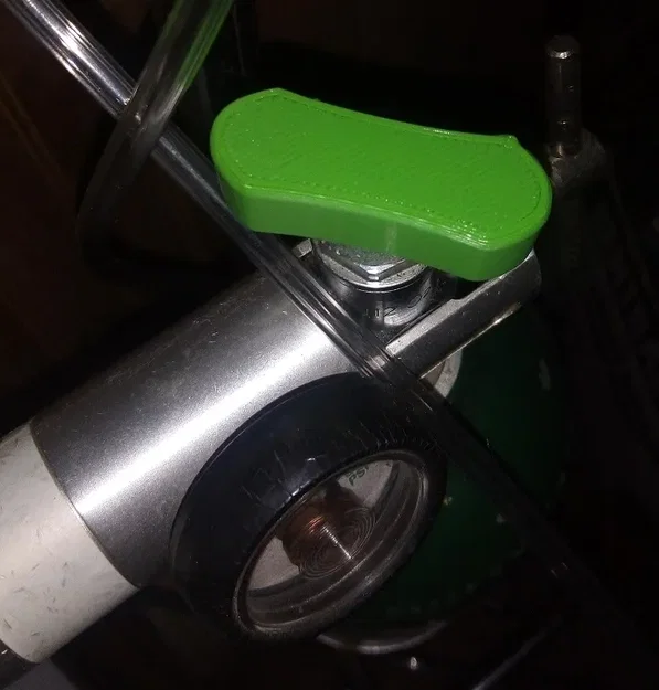 Công cụ mở và đóng van bình oxy y tế - Image 2