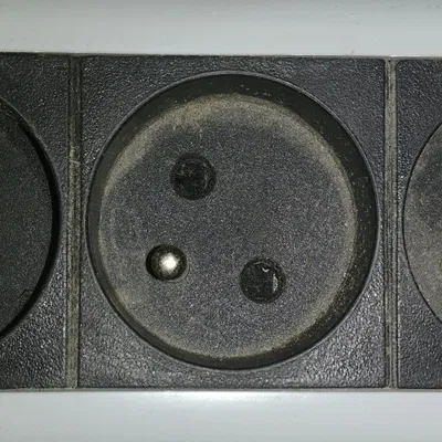 Bảo vệ ổ cắm chống bụi tiêu chuẩn EU và FR