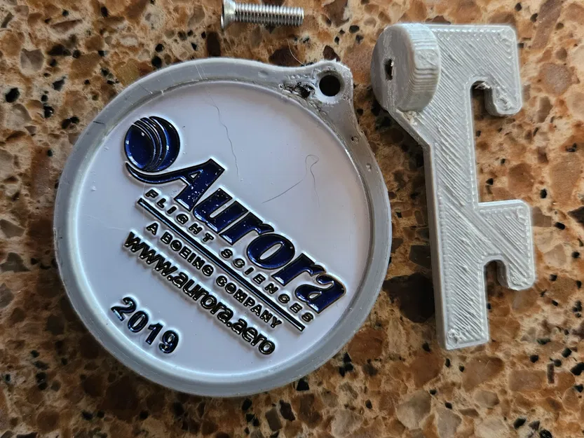 Giá đỡ đồng xu thách thức cho không gian làm việc - Image 3