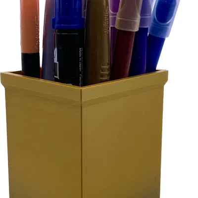 Giá đỡ bút phân chia tiện lợi cho bàn làm việc