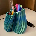 Bình hoa xoắn với ngăn chứa bút và bút chì - Thumbnail 1
