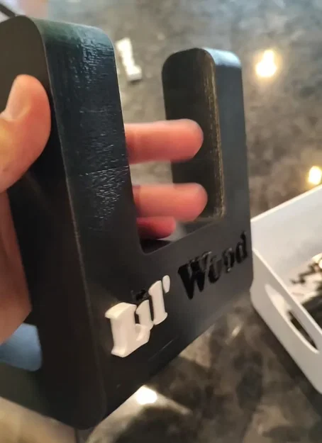 Giá đỡ gỗ nhỏ gọn cho không gian sống - Image 2