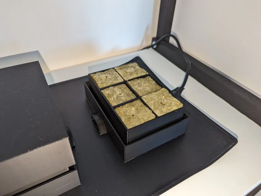 Khay ươm hạt bằng đá khoáng Rockwool 4x4x2cm - Image 1