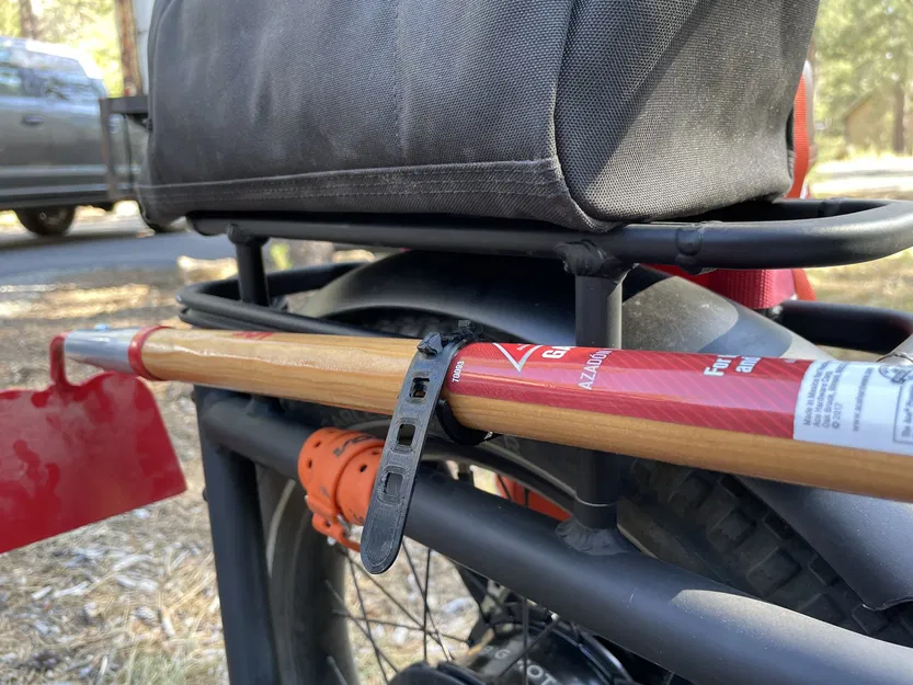 Giá đỡ cho cột trên xe đạp Globe - Image 5