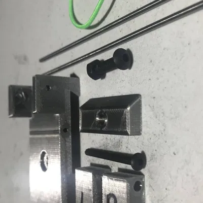 Thiết bị hỗ trợ tập luyện bắn cung với clicker đôi