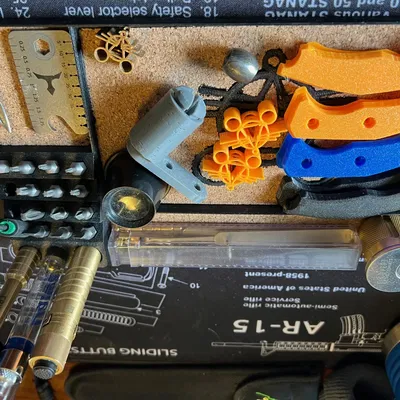 Khay để đồ và giá đỡ bit cho dụng cụ sửa chữa