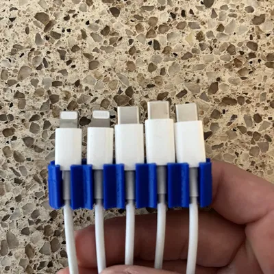 Giá đỡ cáp USB-C và Lightning cho thiết bị Apple