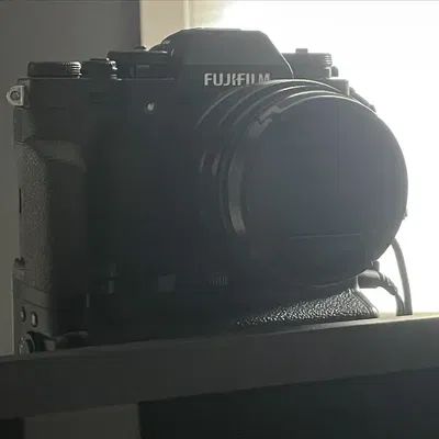 Giá đỡ chân máy cho camera gắn vào màn hình VESA