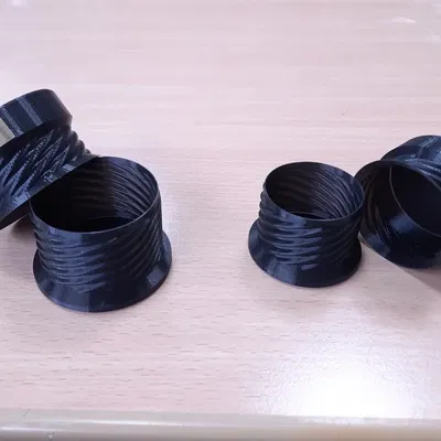 Cúp nhỏ phong cách tối giản với đế và ngăn bí mật