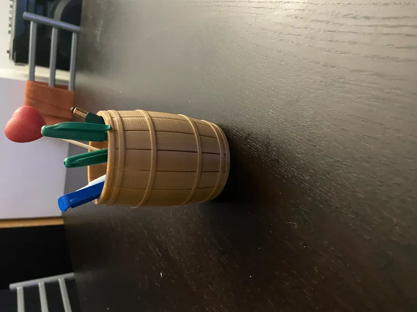 Hộp bút chì hình thùng in 3D đơn giản và đẹp mắt - Image 1