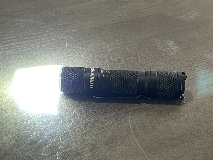 Giá đỡ và bộ khuếch tán cho đèn pin Lumintop Tool AA - Image 5