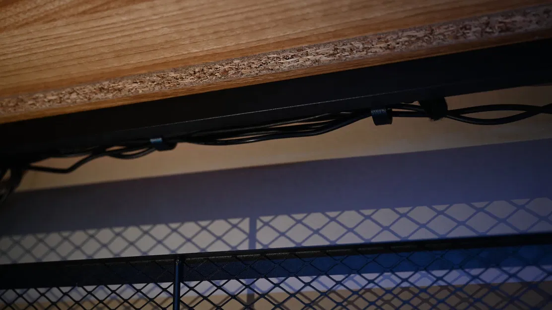 Kẹp giữ cáp đa năng cho bàn làm việc - Image 3