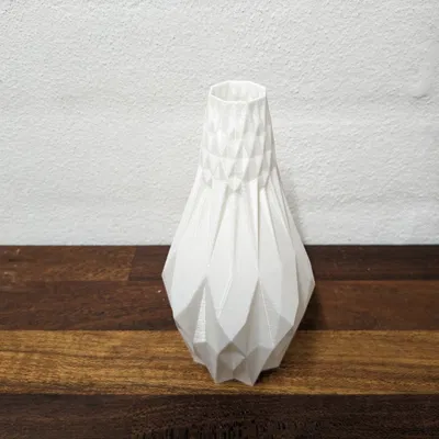 Bình hoa vase-16 remix cho in 3D nhanh hơn
