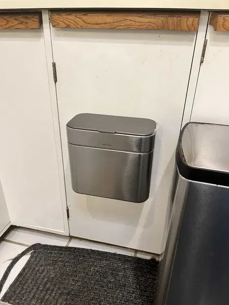 Giá đỡ tủ cho thùng phân compost Simplehuman - Image 3