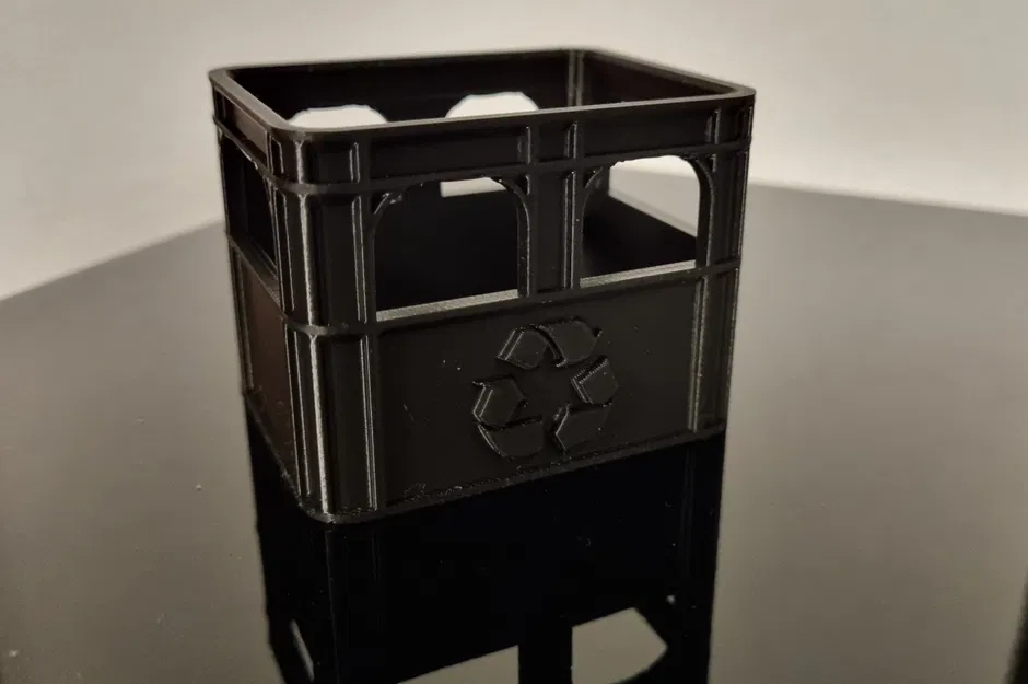 Giá đỡ pin hình thùng bia rỗng với biểu tượng tái chế - Image 1