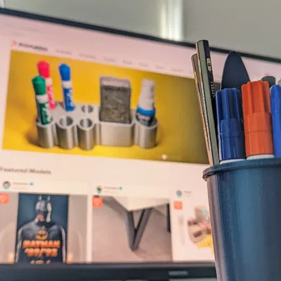 Cốc bút hình nắp bút Penception cho văn phòng