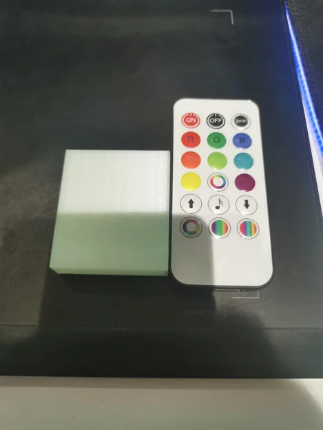 Giá đỡ điều khiển từ xa LED cho điều khiển nhỏ - Image 1