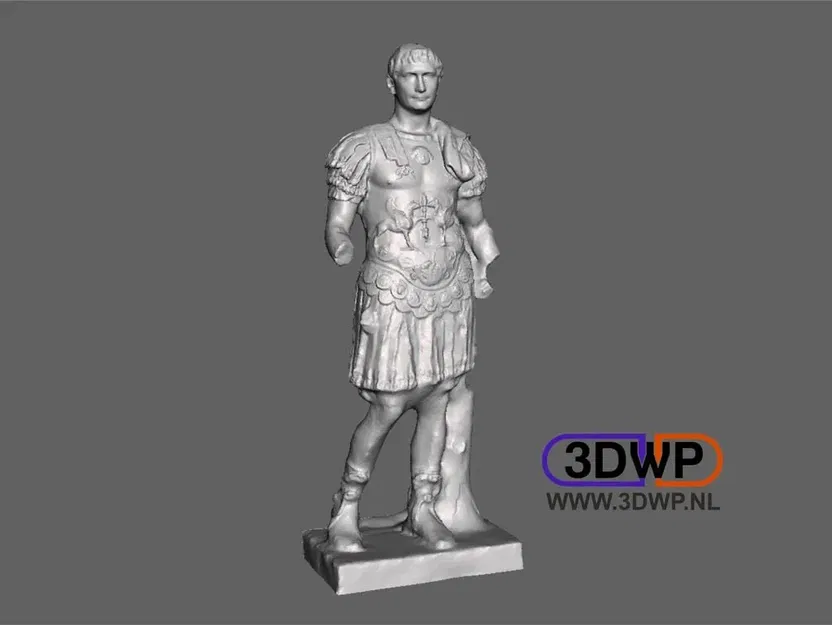 Tượng đài hoàng đế La Mã Trajan trong bảo tàng Glyptotek - Image 1