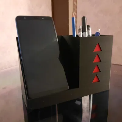 Giá đỡ bút và điện thoại đa màu sắc cho bàn làm việc