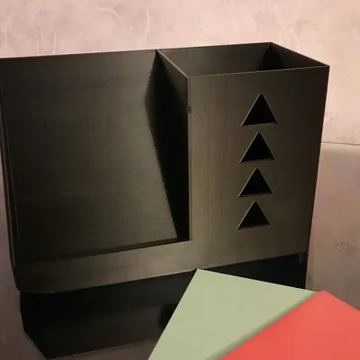 Giá đỡ bút và điện thoại đa màu sắc cho bàn làm việc