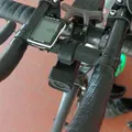 Giá đỡ đèn và đồng hồ tốc độ giữa Aerobar trong triathlon - Thumbnail 1