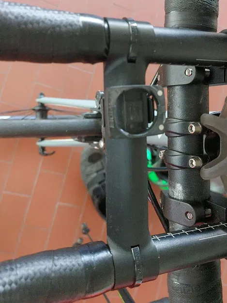 Giá đỡ đèn và đồng hồ tốc độ giữa Aerobar trong triathlon - Image 2