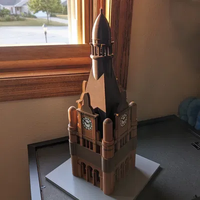 Tháp đồng hồ Tòa thị chính Milwaukee với thiết kế độc đáo