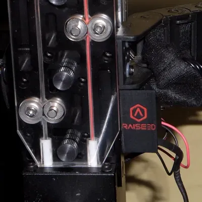 Bìa bảo vệ bảng điều khiển đùn màu đôi Raise3D