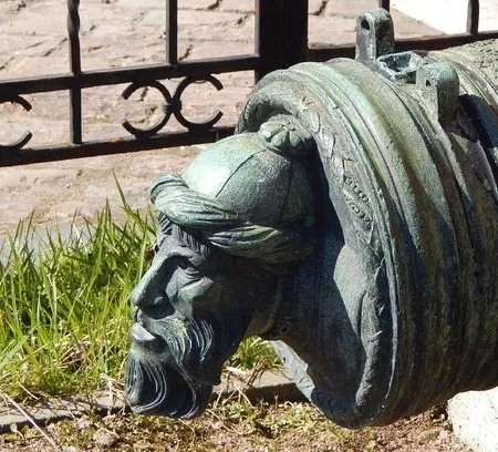 Giá đỡ tường điêu khắc đầu người trên khẩu pháo 3D - Image 3