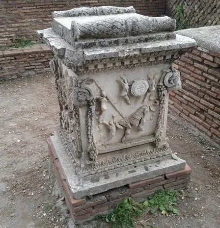 Cơ sở đá cẩm thạch La Mã cổ đại được quét 3D - Image 1