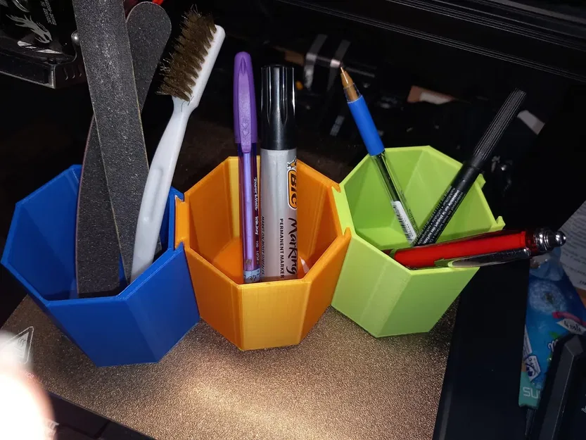 Giá đỡ bút với ba kích thước khác nhau - Image 1