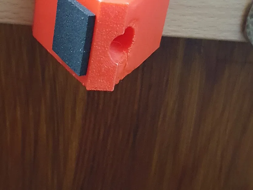 Đồ chặn cửa gắn trên mép bàn - Image 1