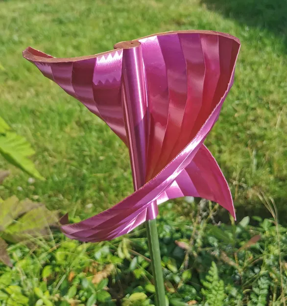 Cối xay gió đứng phong cách LowPoly đơn giản - Image 1