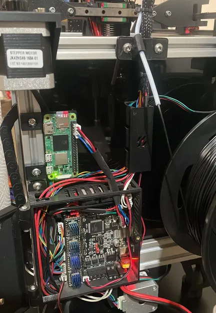 Giá đỡ Raspberry Pi Zero cho khung 2020 và 1515 - Image 1