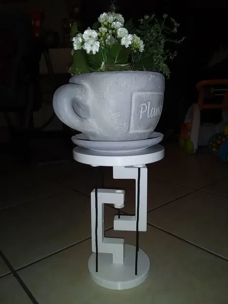 Cấu trúc Tenségrité với khả năng chịu lực 5kg - Image 2