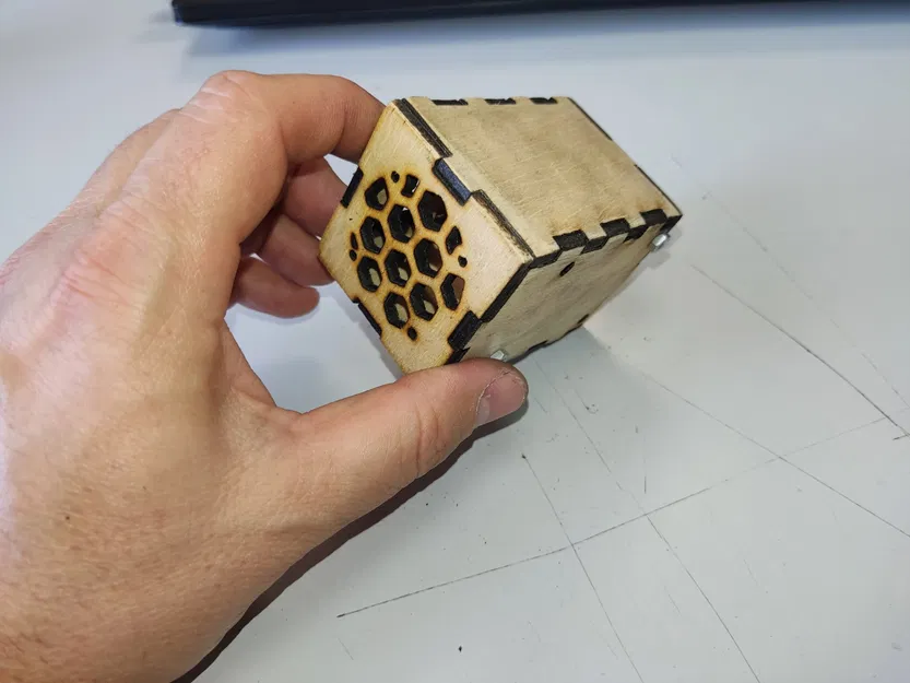 Vỏ bọc cho NerdMiner V2 chế tạo bằng CNC laser - Image 2