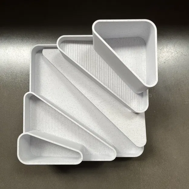 Vườn bậc thang để bàn với hệ thống tưới nước tự động - Image 2