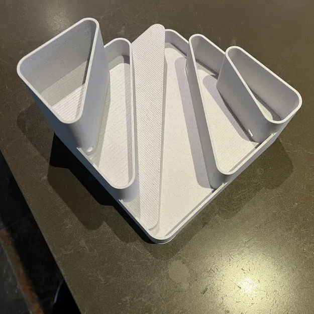 Vườn bậc thang để bàn với hệ thống tưới nước tự động - Image 4