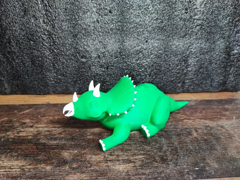 Tượng triceratops buồn ngủ in 3D đa màu sắc - Image 3