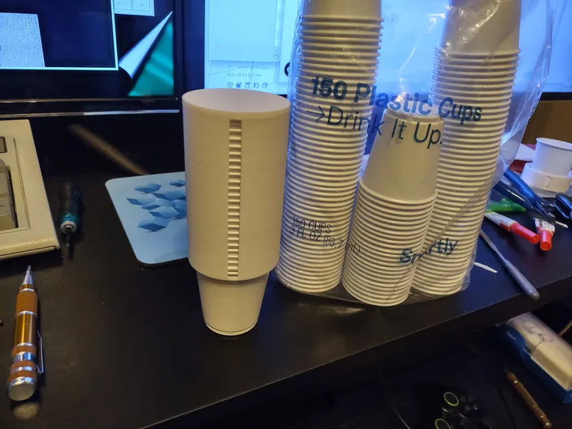 Giá đỡ cốc nhựa 3 Oz treo tường cho phòng tắm - Image 2