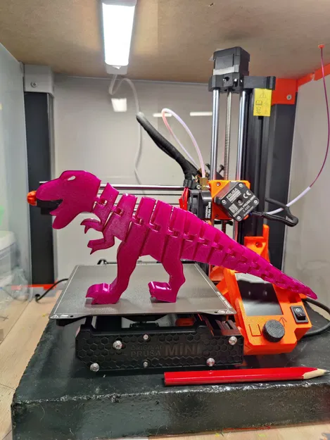 T-Rex linh hoạt lớn với thiết kế độc đáo - Image 1