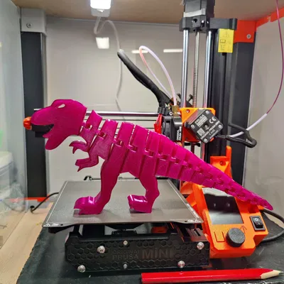 T-Rex linh hoạt lớn với thiết kế độc đáo