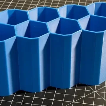 Giá đỡ đồ dùng tắm cho kệ hẹp có hệ thống thoát nước