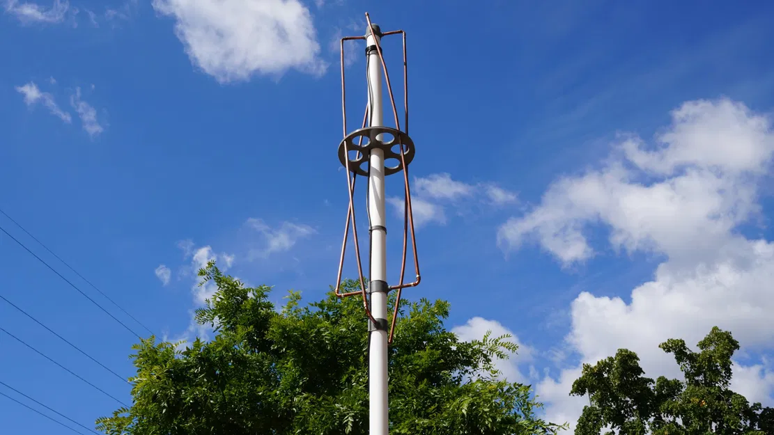 Ăng-ten vệ tinh thời tiết DIY với thiết kế Quadrifilar Helix - Image 1