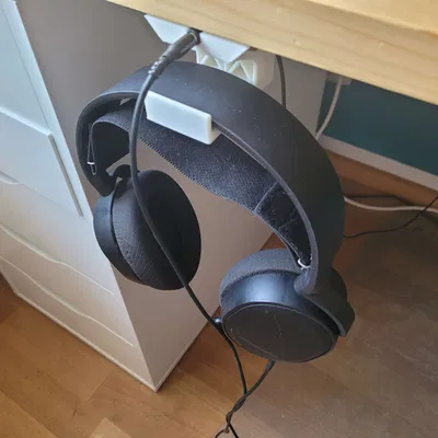 Giá đỡ tai nghe arctis 3 với cáp aux ẩn dưới bàn