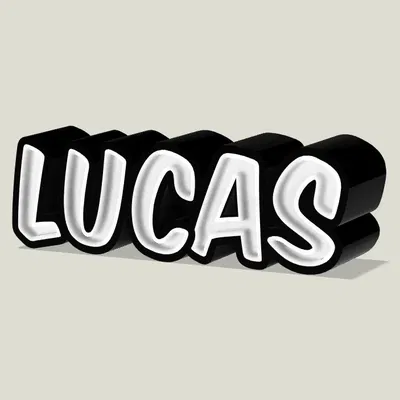 Bảng tên Lucas đứng độc lập